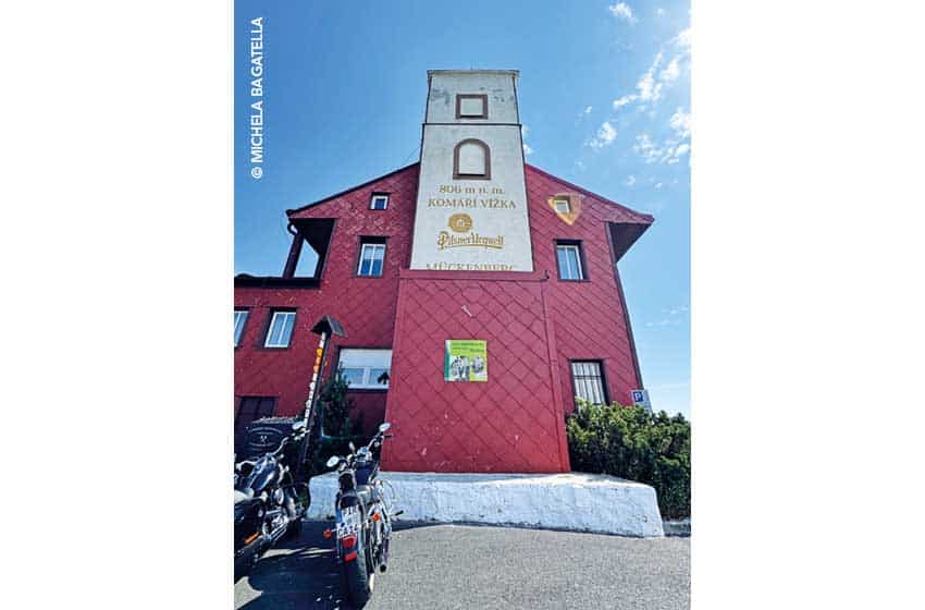 Cechia, Komari Vizka