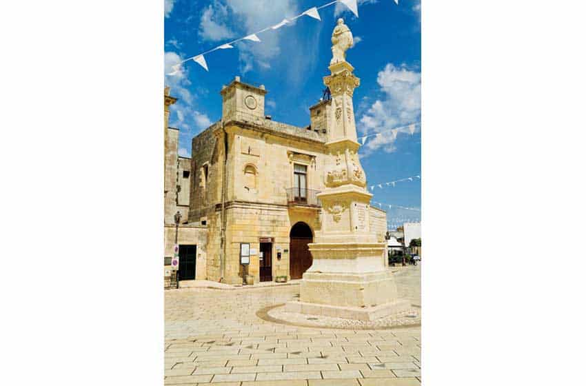Antichi edifici nel borgo di Giurdignano,