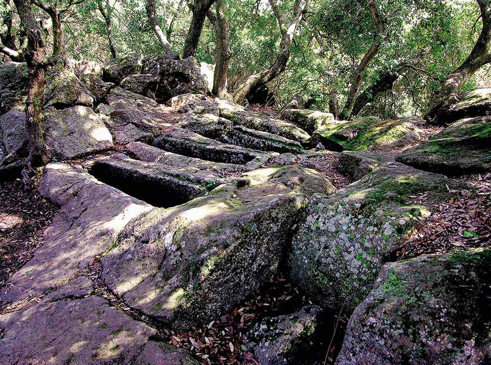 Alcune tombe ipogee d’epoca bizantina nella Piana di Ghirlanda