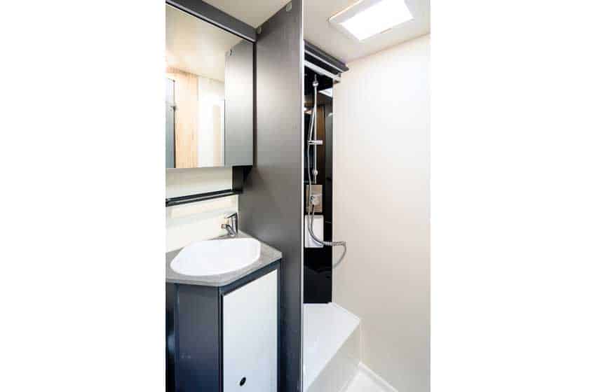 zona doccia Elnagh T-Loft 450