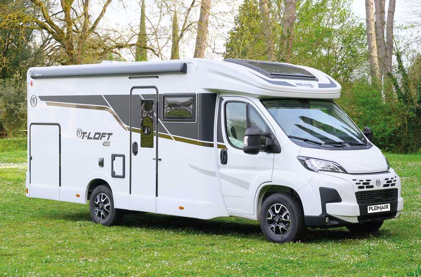 Elnagh T-Loft 450 in sosta