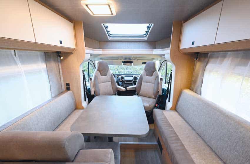 living Hobby Optima Ontour 700F