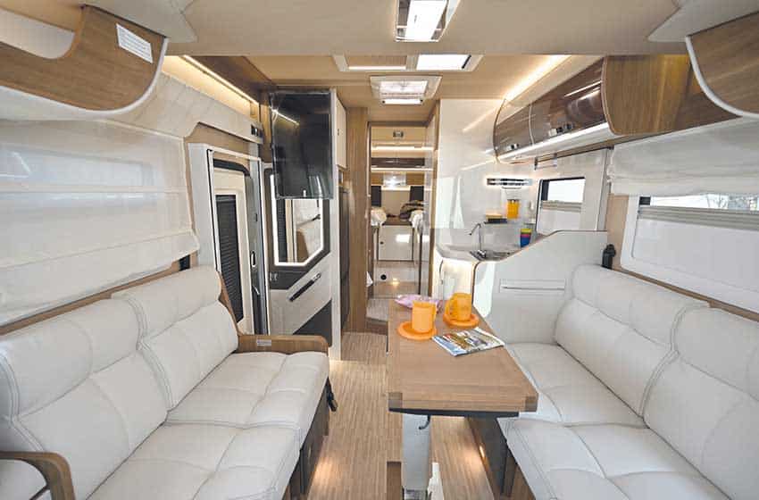 Mobilvetta K-Yacht Tekno Line 86 interno
