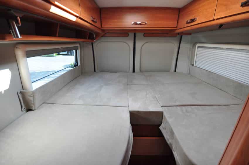 Globecar Campscout B letti