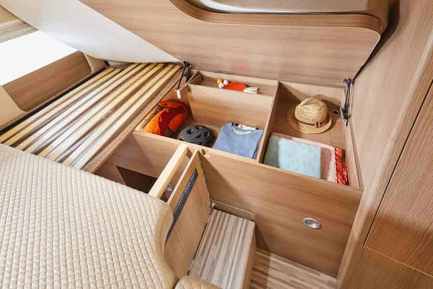 carico a bordo Malibu van first class - two rooms 640 LE RB