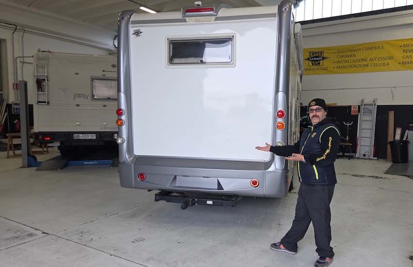 camper tamponato