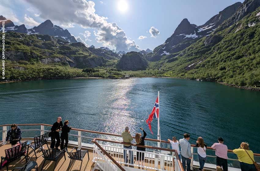 Norvegia: il Trollfjord dala nave postale traghetto. Foto di Graziano Capponago del Monte