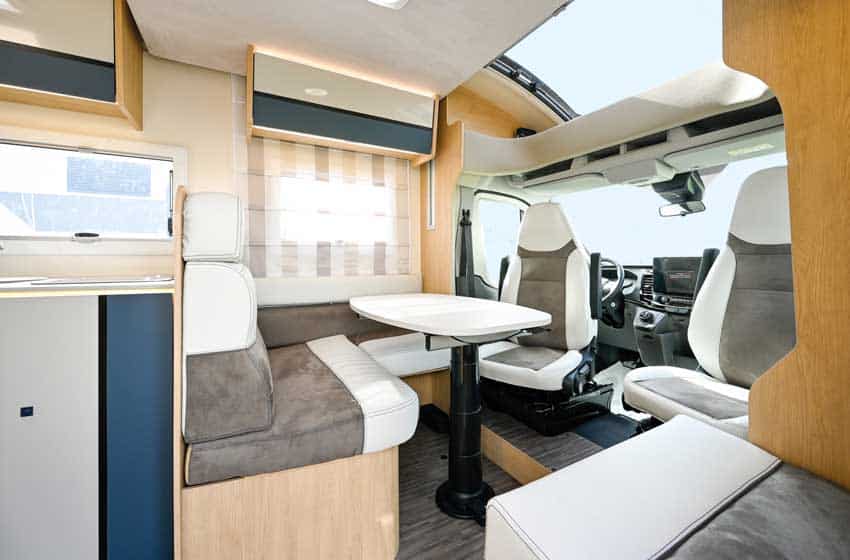 dinette semintegrale CI Horon 65 XT