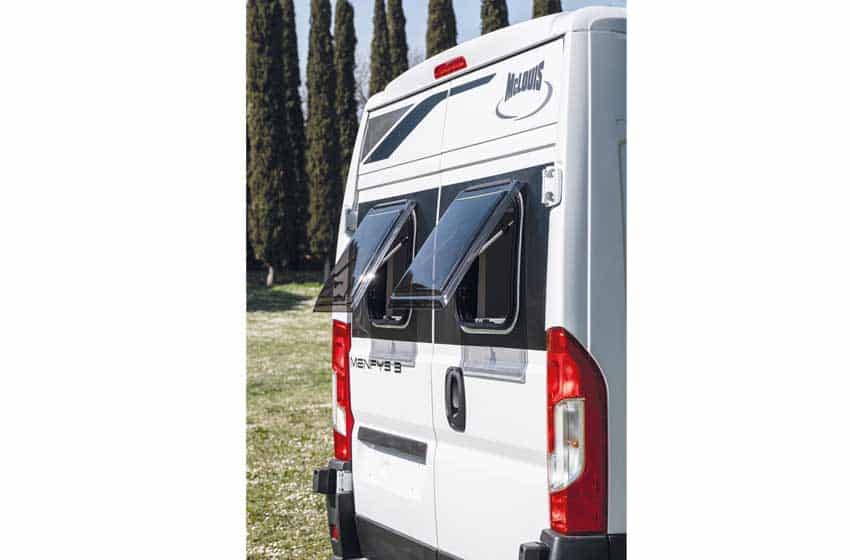 Posteriore con finnestre Furgonato Citroën Jumper McLouis Menfys 3 Next