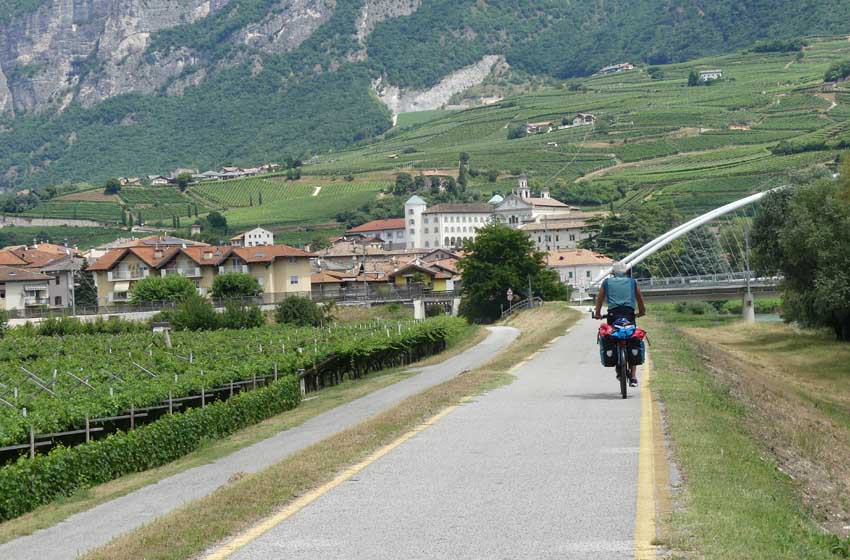 Trentino, Ciclovia dell'Adige (Green Road dell'Acqua): verso San Michele all'Adige_ph Arianna Mantovani
