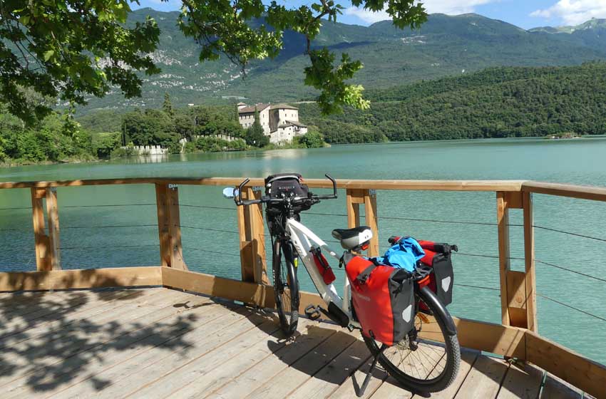 Trentino, Green Road dell'Acqua: il lago di Toblino