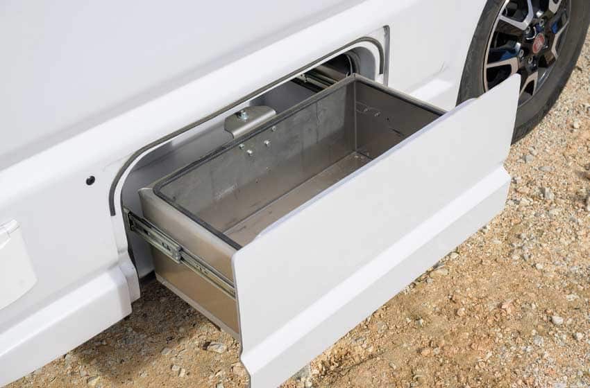 Cassetto esterno Camper monoscocca vetroresina Atlantis Compact 595