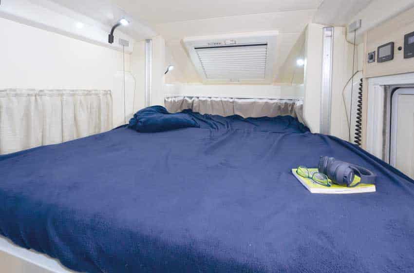 Letto estensibile Camper monoscocca vetroresina Atlantis Compact 595