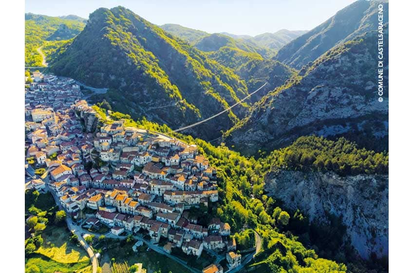 Basilicata-Castelsaraceno-Primavera-Ph. Comune di Castelsaraceno