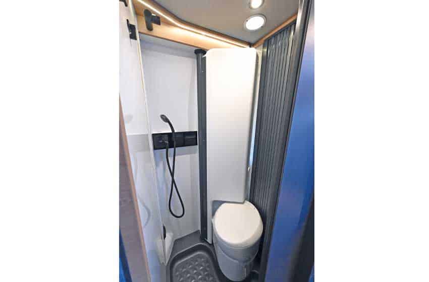doccia Van compatto Knaus BoxLife 540 MQ