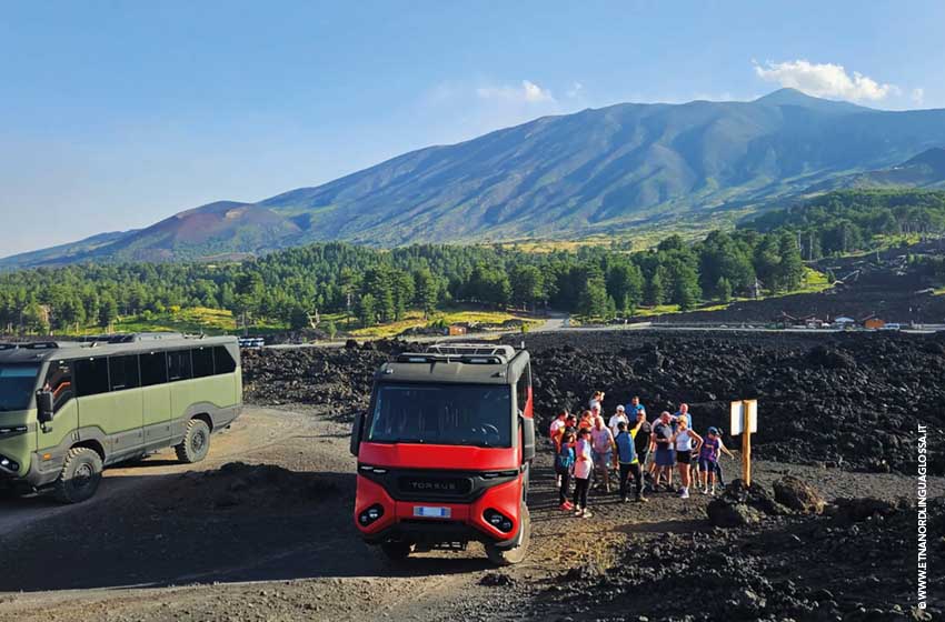 Sicilia-Etna-Piano Provenzana-parcheggio