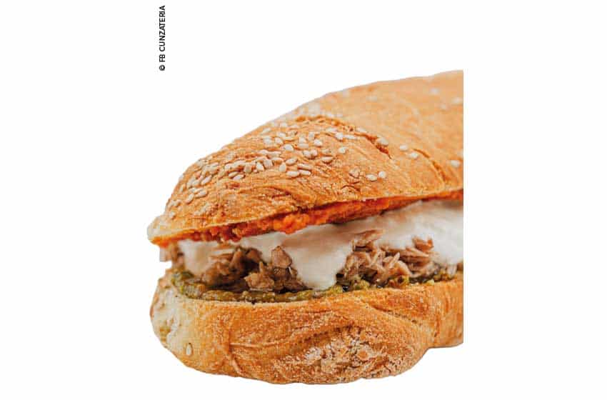 Sicilia-Isole Egadi-Favignana-pane cunzato