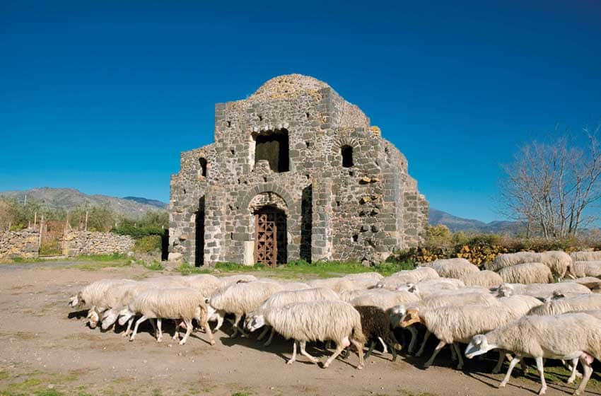 Sicilia-Castiglione di Sicilia-Cuba di Santa Domenica
