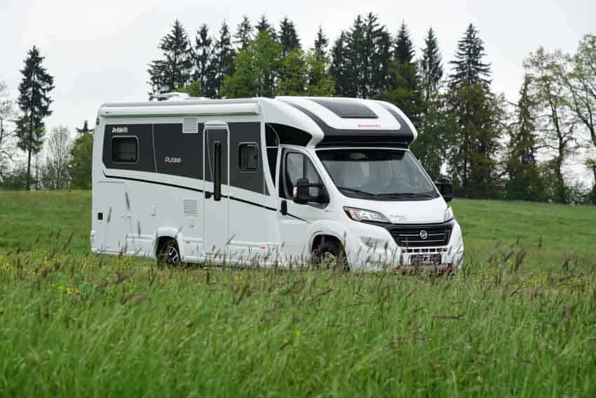 Dethleffs Pulse GT T 7051 EBL usato: in sosta