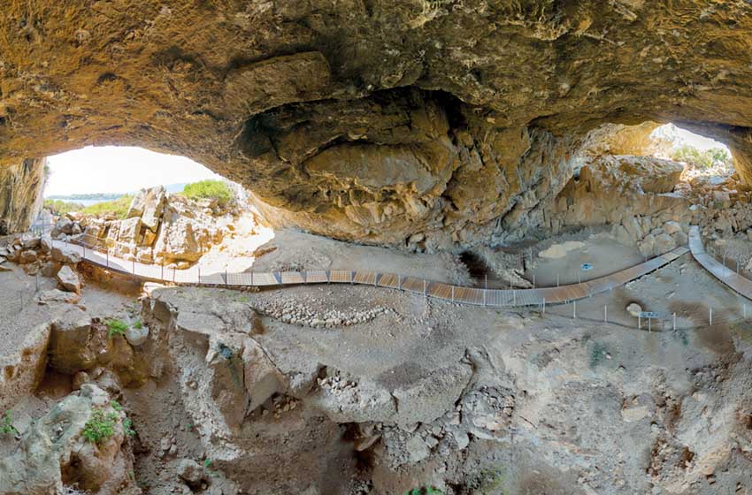 Grecia, Peloponneso, la Grotta di Franchthi