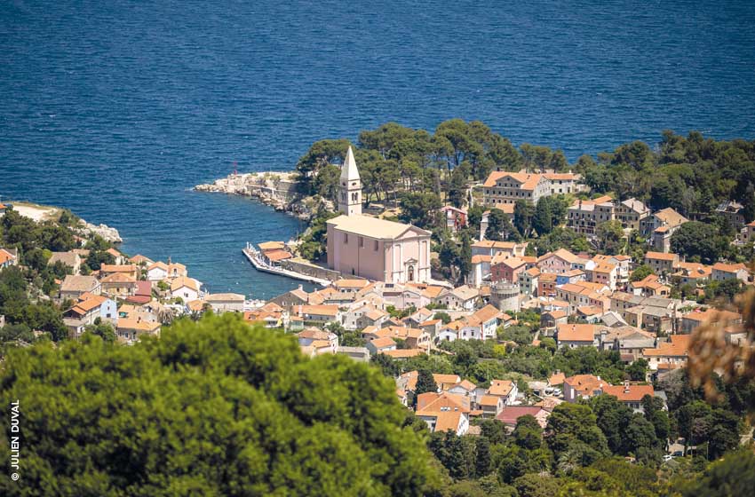 Croazia, isola di Lussino: veduta di Mali Lošinj