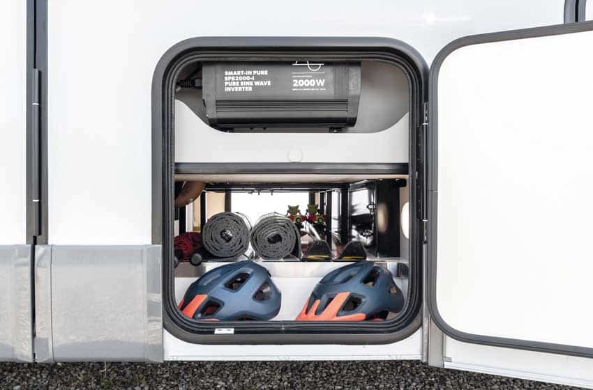 dopoio pavimento motorhome Arca America New Deal H 740 GLC 