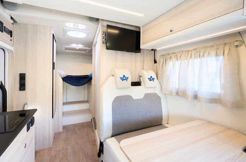 interno semintegrale monoscocca Atlantis Special 645