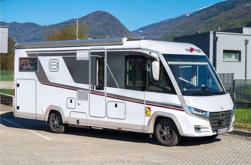 Carthago chic c-line I 4.9 LE in sosta