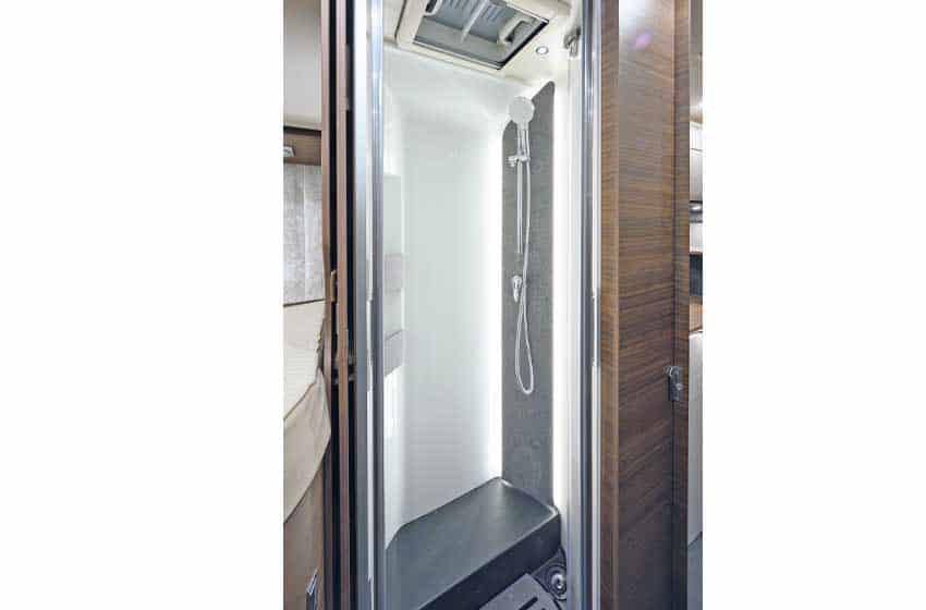 doccia Carthago chic c-line I 4.9 LE