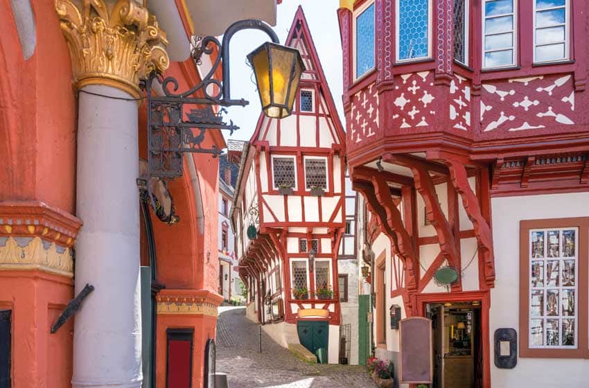 Bernkastel-le-pittoresche-strutture-a-graticcio