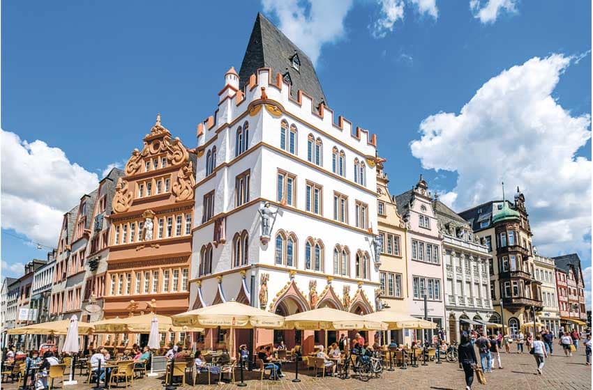 Trier-la-grande-piazza-del-mercato