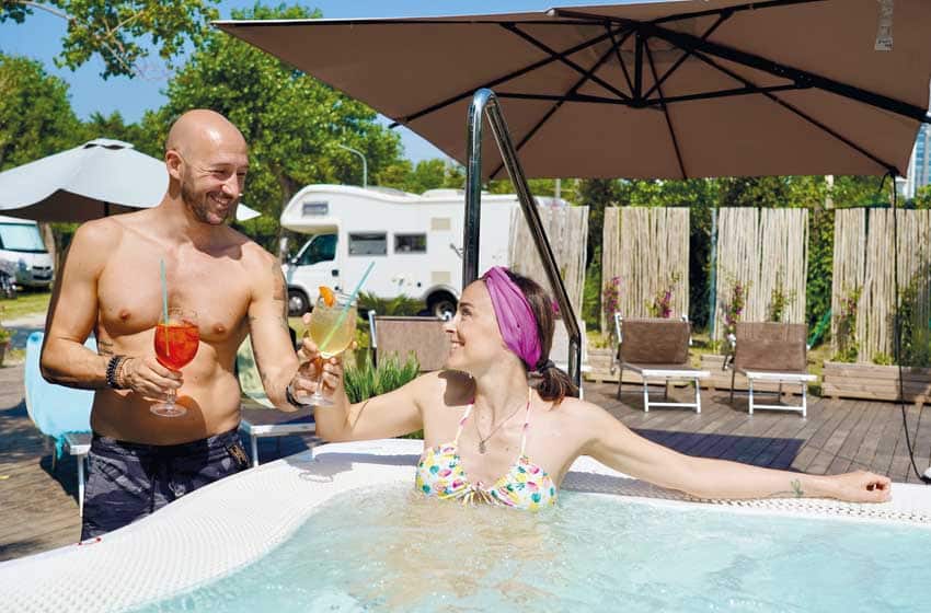Emilia Romagna_Camper Park Rimini Jacuzzi_ph Camper Park Rimini