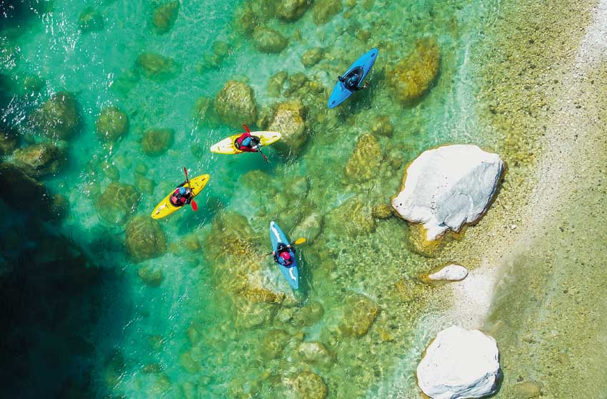 Slovenia, in kayak sulle acque smeraldine del fiume Soča