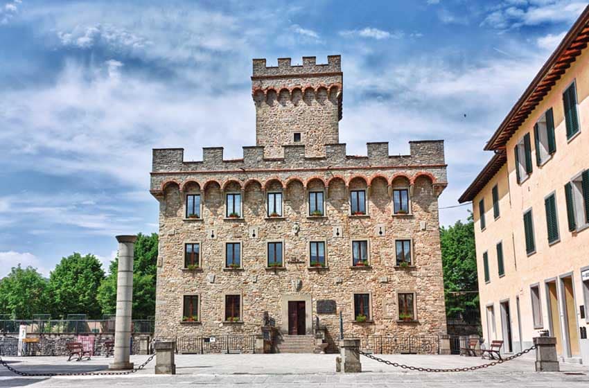 Toscana, Firenzuola: il Palazzo Pretorio