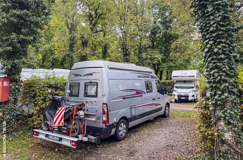 Germania-Monaco di Baviera-Camping München-Obermenzing-Veicolo