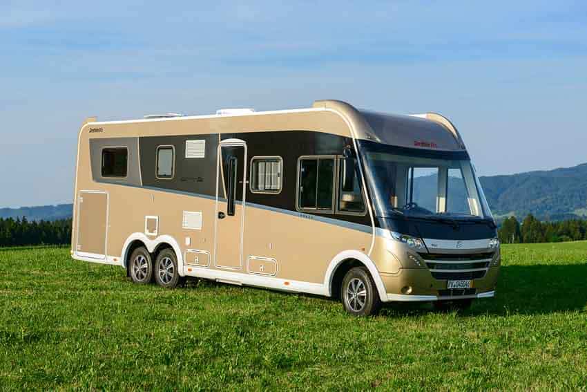 Dethleffs Globetrotter XL I 7850-2 DBM usato in sosta