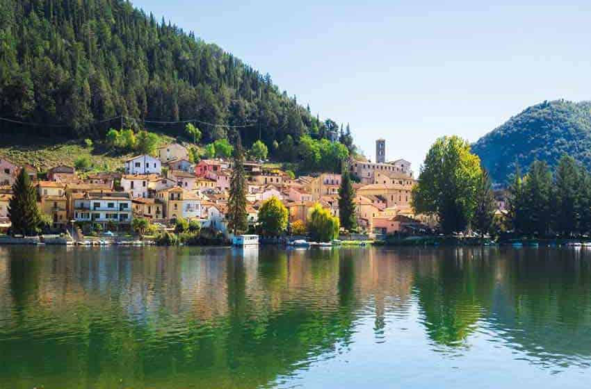 Lago-Piediluco camper